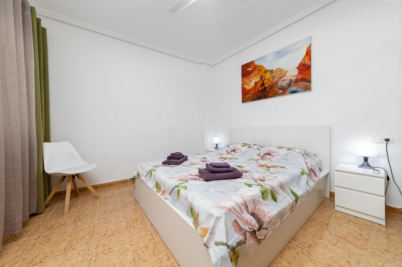 Penthouse Corbeta Sun Lägenhet Torrevieja Exteriör bild